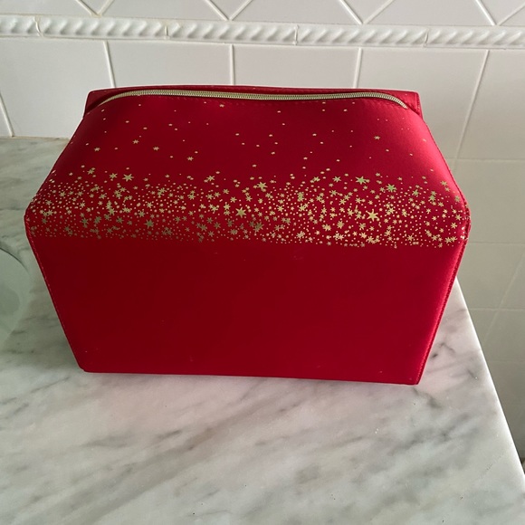 Red Large Train case - Picture 1 of 11